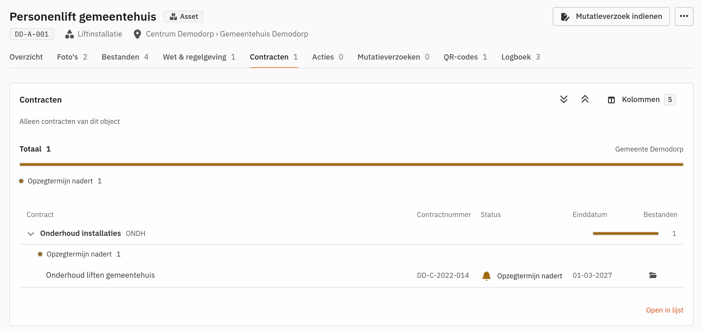 Contracten van de personenlift: groep Onderhoud installaties met het contract Onderhoud liften gemeentehuis, contractnummer DD-C-2022-014, status Opzegtermijn nadert en einddatum 01-03-2027. Op de telefoon: Mobiele weergave van de contracten van de personenlift: groep Onderhoud installaties met het contract Onderhoud liften gemeentehuis, contractnummer DD-C-2022-014, status Opzegtermijn nadert en einddatum 01-03-2027.